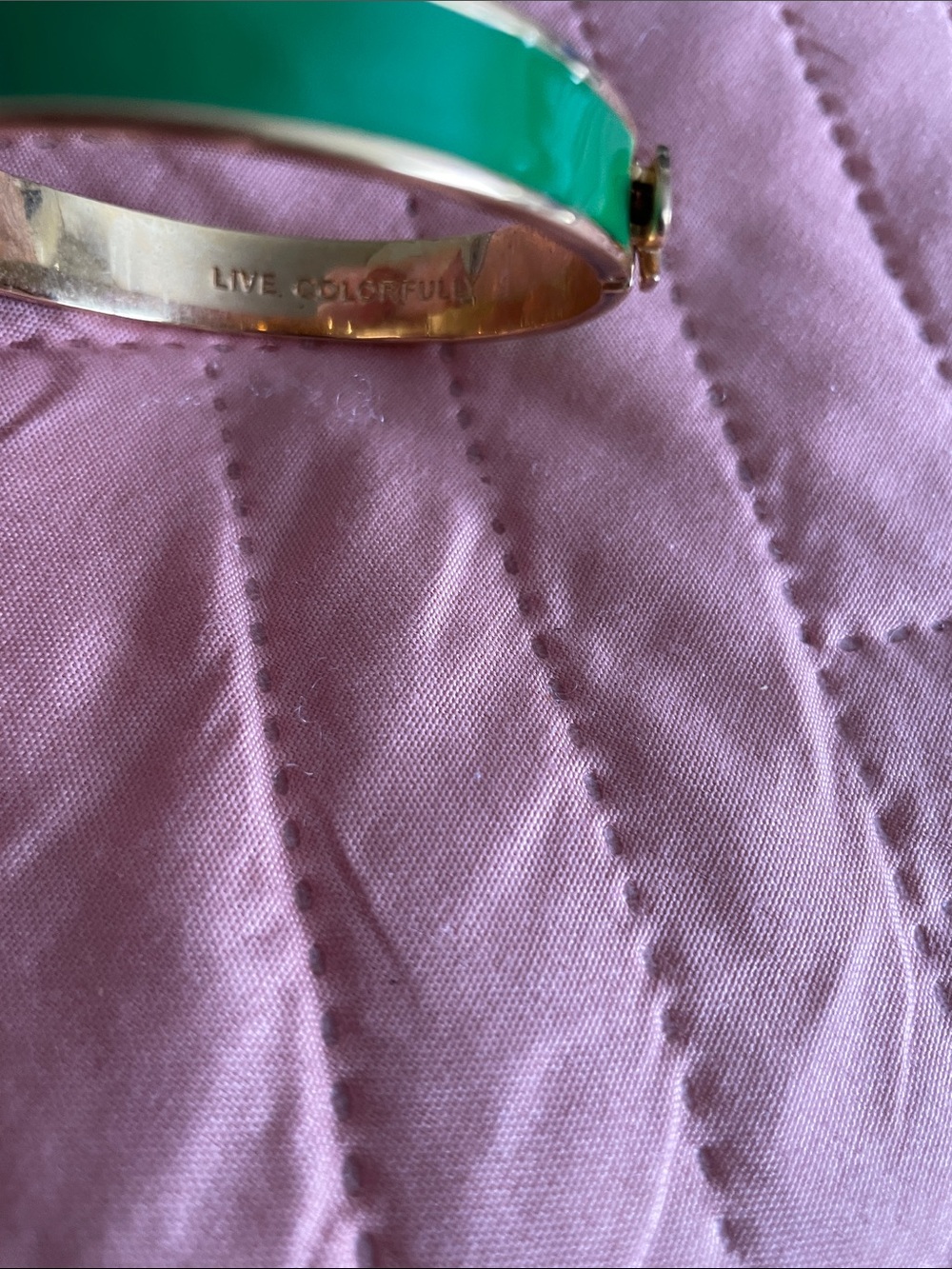 Kate Spade Green Gold Spade And Trimming Clasp Bangle Bracelet EUC - Picture 7 of 7